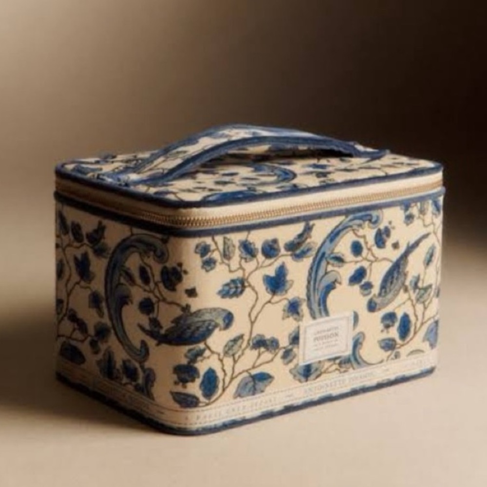 VANITY CASE - SÉZANE X ANTOINETTE POISSON VANITY Velvet Ecru Blue Bird.